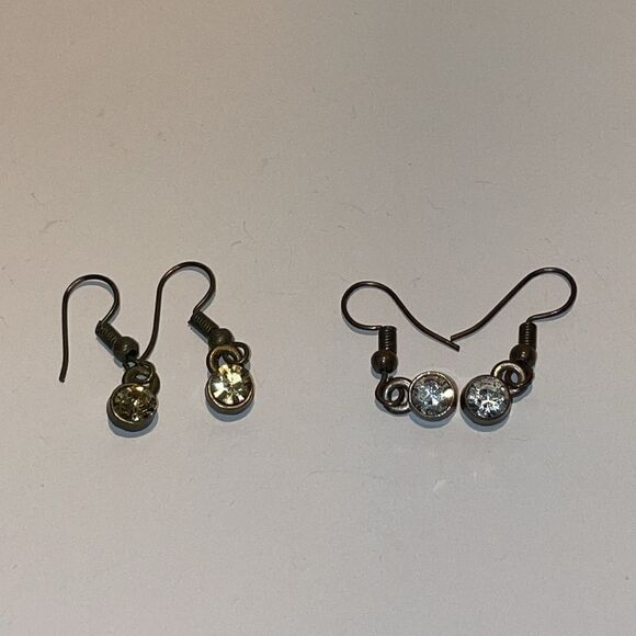 Two sets of earrings - Picture 2 of 5